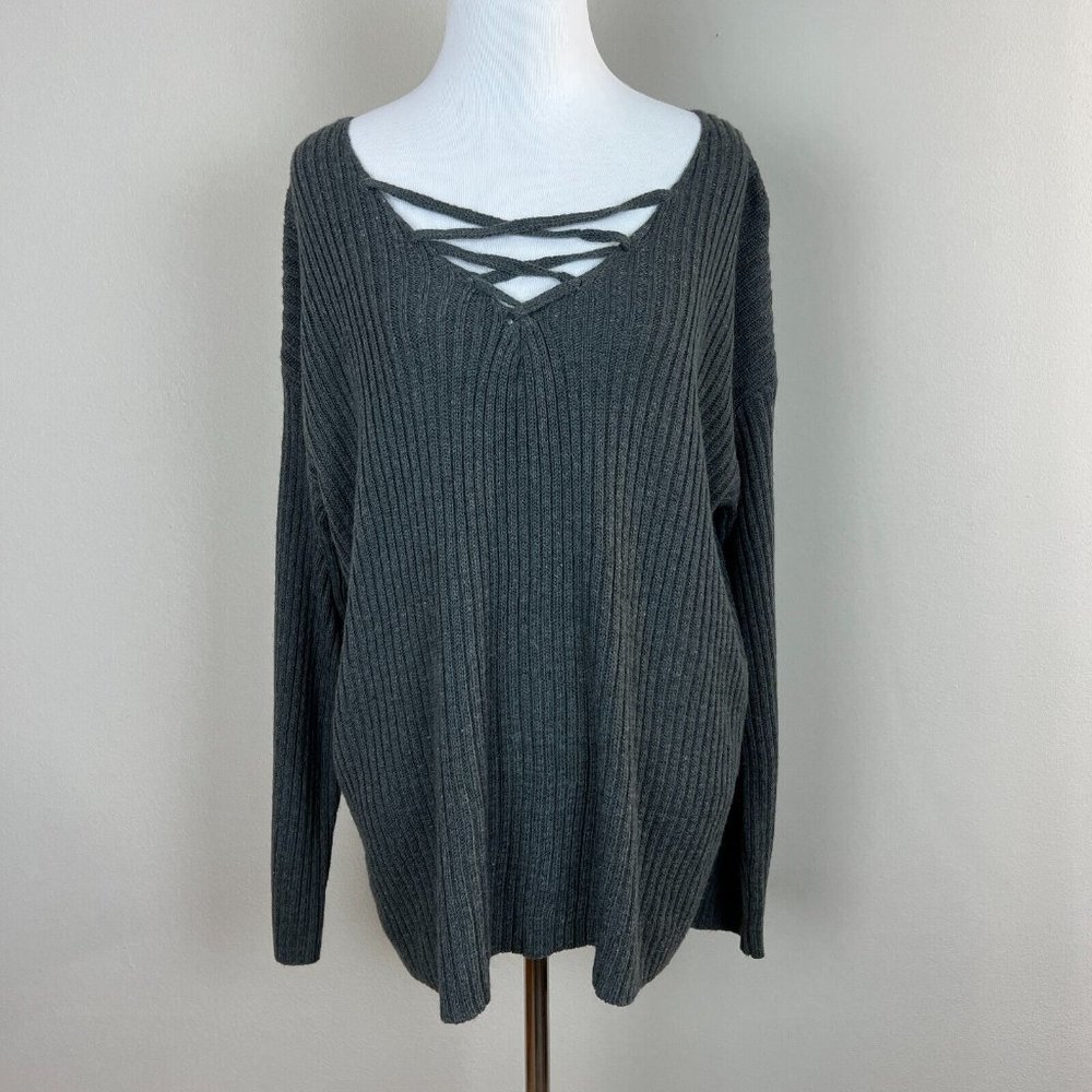 Women's Ribbed V-Neck Sweater - Gray - Picture 9 of 9